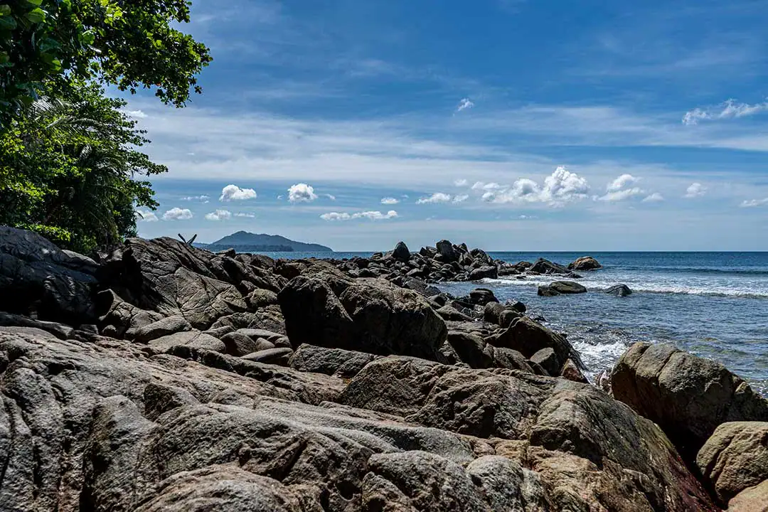 phuket-history-rocky-coast
